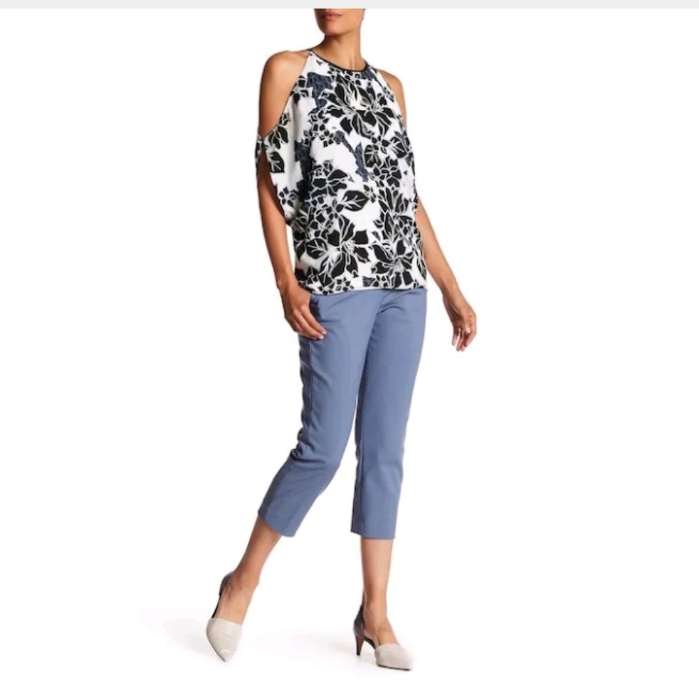 NWT Vince Camuto cigarette crop dress pants